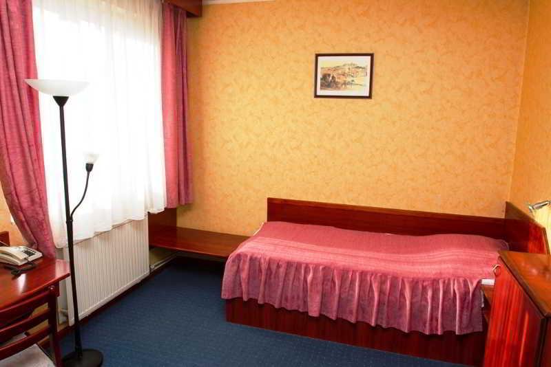 Classic Hotel Будапеща Екстериор снимка